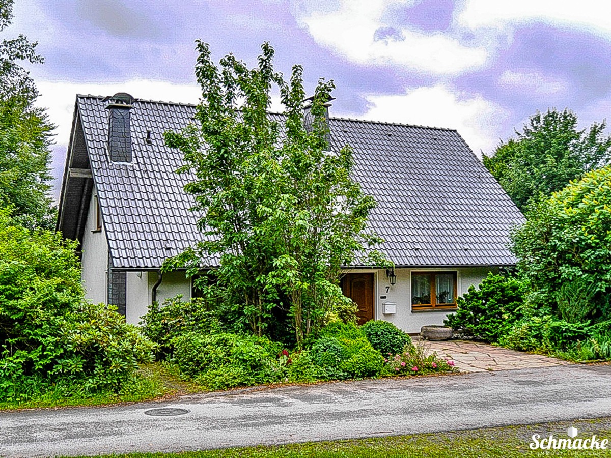 Zweifamilienhaus in Halver, 158,68 m² Schmacke Immobilien GmbH