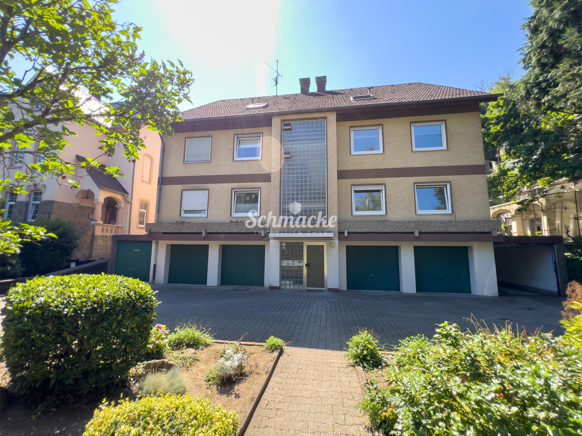 Schöne Wohnung mit großem Balkon und Garage in der Nähe des Citykerns von Hohenlimburg, 58119 Hagen / Hohenlimburg, Etagenwohnung