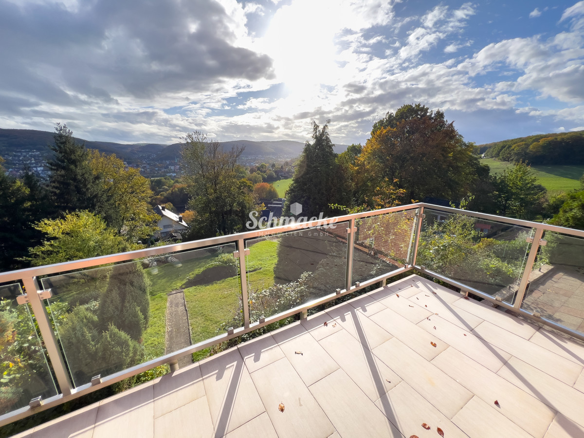 Für die Familie mit traumhaftem Fernblick in Hagen-Geweke, 58135 Hagen, Mehrfamilienhaus