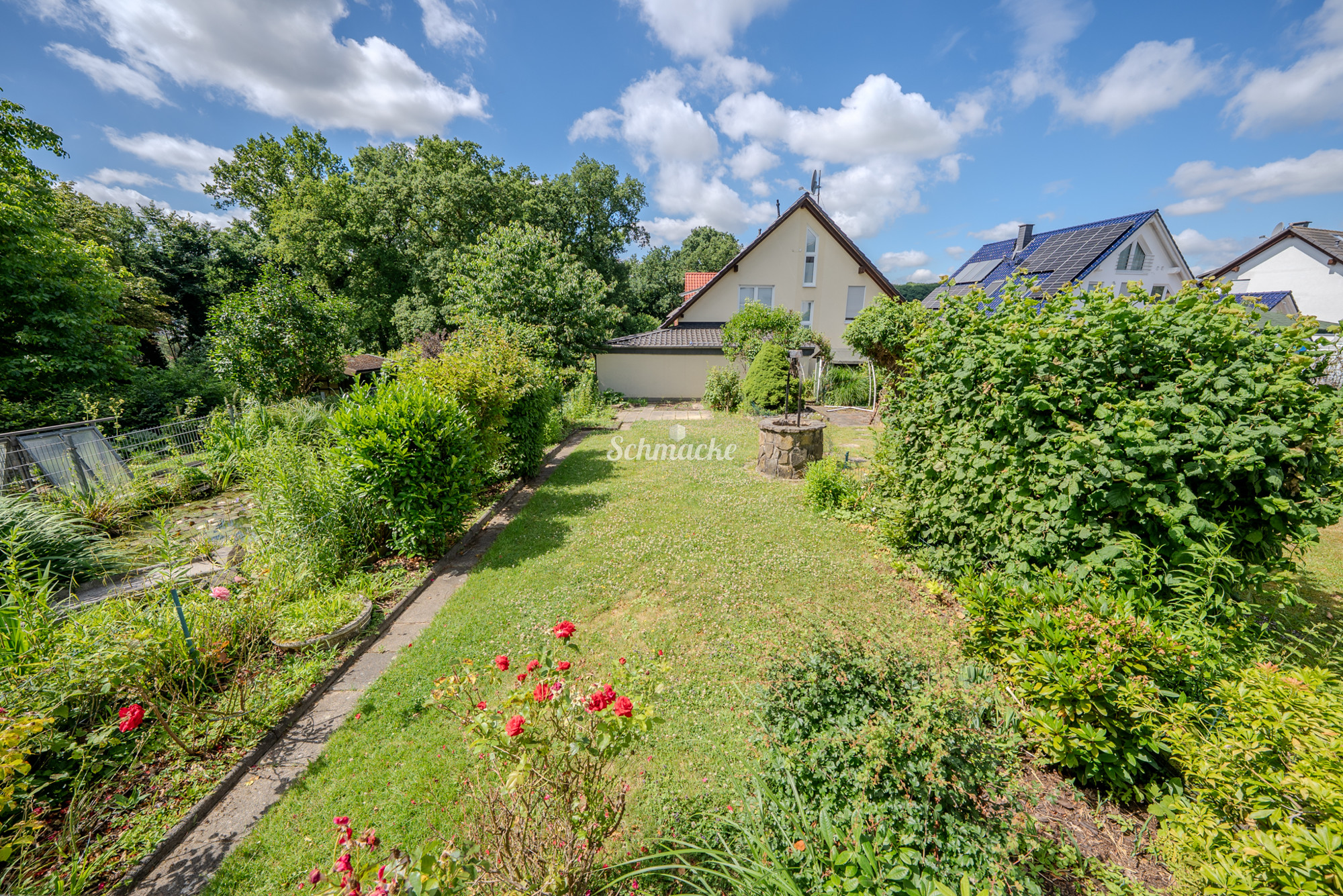 Großzügiges Reihenmittelhaus mit Garage, Stellplatz und schönem Garten, 58135 Hagen, Reihenmittelhaus