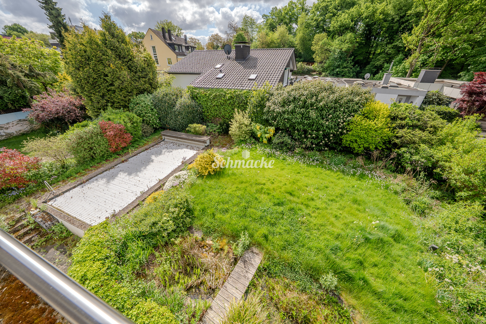 Großzügiges Haus mit Doppelgarage, Pool und Einliegerwohnung, 58095 Hagen, Zweifamilienhaus
