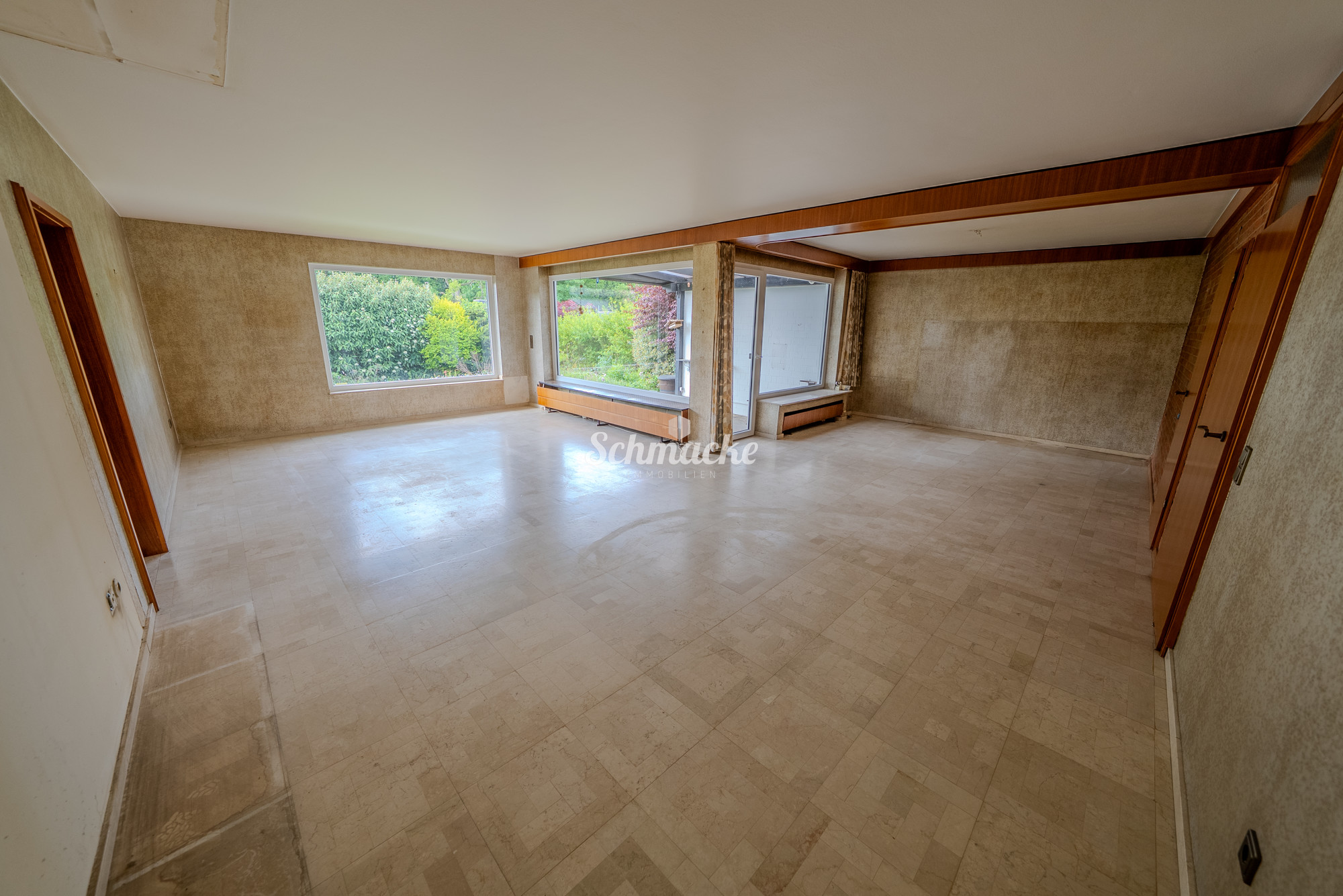 Großzügiges Haus mit Doppelgarage, Pool und Einliegerwohnung (Büro), 58095 Hagen, Zweifamilienhaus